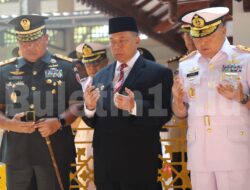 Rangkaian Jelang HUT TNI ke-78, Pj Bupati Jombang Dampingi Pangdam V Brawijaya Ziarah Ke Ponpes Tebuireng