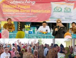 Bupati Jombang Salurkan Beras Bantuan Pemerintah Pada Ratusan KPM di Desa Tugu Sumberjo Peterongan