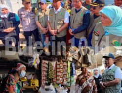 Pj Bupati Jombang Bersama Satgas Pangan Dan TPID Pantau Harga Sembako dan Gelar Operasi Pasar