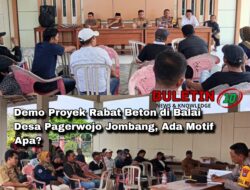 Demo Proyek Rabat Beton di Balai Desa Pagerwojo Jombang, Ada Motif Apa?